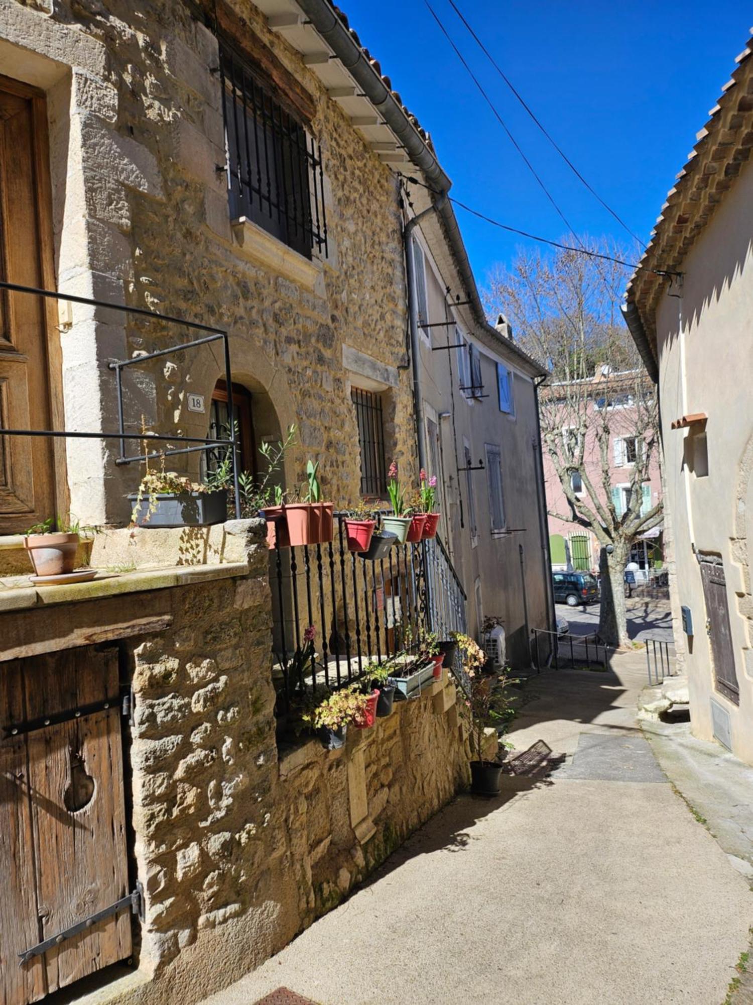 La Petite Maison Cereste Exterior photo